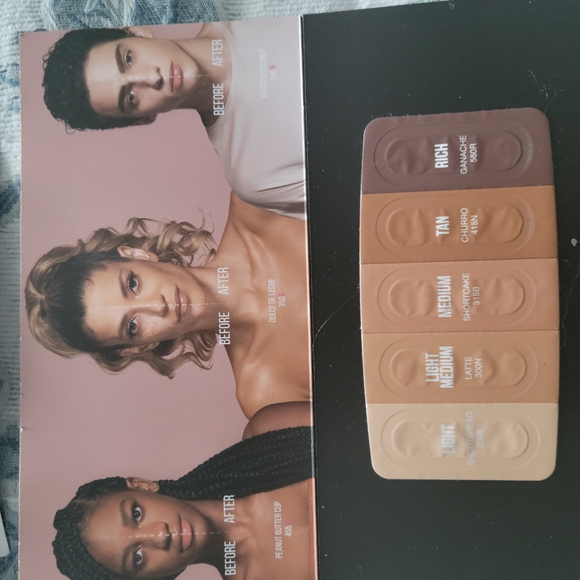 Makeup and Skincare Sample Set - Picture 7 of 14